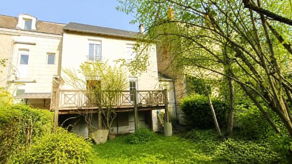 MAISON CENTRE VILLE  AVEC JARDIN ET GARAGE