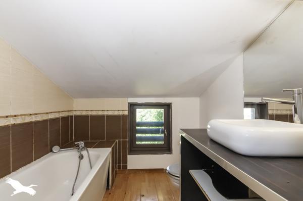 Maison 192 240 € Frontignan 3 p 40 m² DPE D