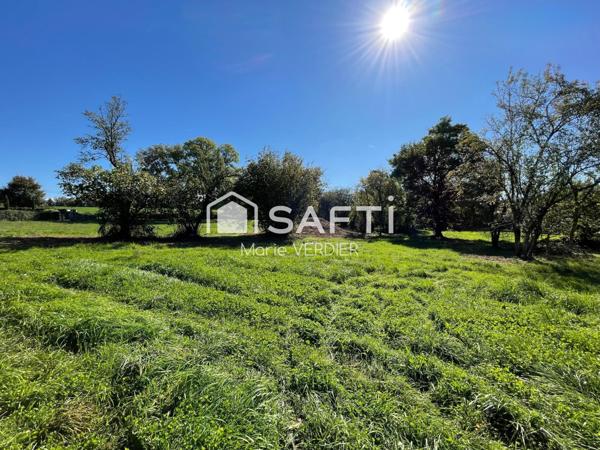 Beau corps de ferme à restaurer à Montbazens