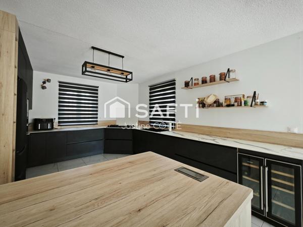 34 990 Juvignac Maison 245 m² - piscine et vue Golf