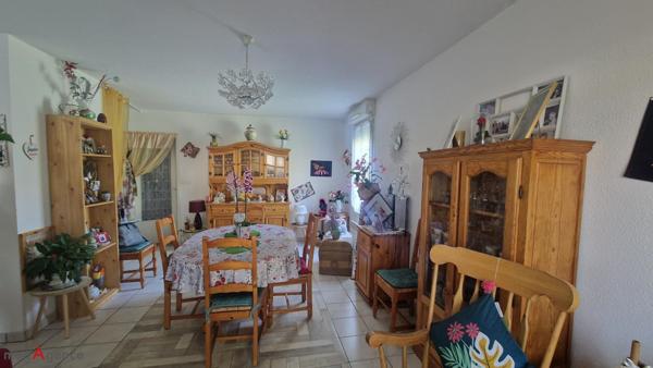 Appartement à SAINT-JEAN-D'ANGELY, 17400 - 3 pièces 63m²