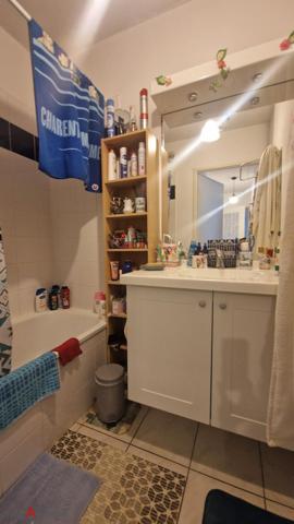 Appartement à SAINT-JEAN-D'ANGELY, 17400 - 3 pièces 63m²