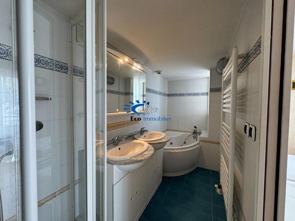 LA ROCHELLE APPARTEMENT 122 M² 3 CHAMBRES GARAGE TERASSE La rochelle LA ROCHELLE APPARTEMENT 122 M² 3 CHAMBRES GARAGE TERASSE La rochelle