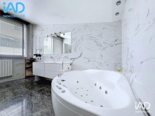 Appartement à vendre 4 pièces 136 m² Paris 10