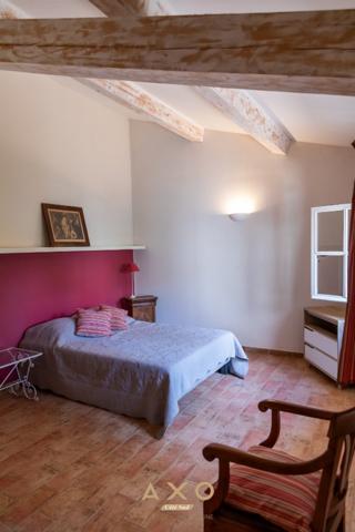 MONTAIGUET - BASTIDE PROVENÇALE – 142M² - PISCINE – POOL HOUSE - DÉPENDANCE – PARC 8000M² - 980 000€