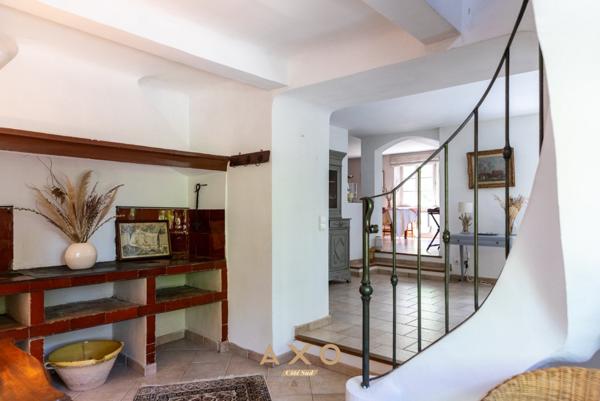 MONTAIGUET - BASTIDE PROVENÇALE – 142M² - PISCINE – POOL HOUSE - DÉPENDANCE – PARC 8000M² - 980 000€