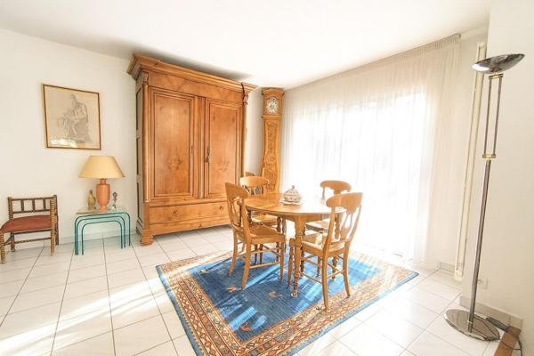 Villa T6 - 4 ch. de 130 m² sur terrain arboré 1300 m²