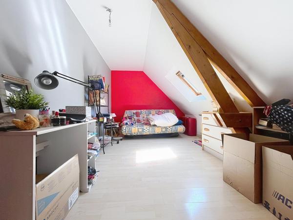 Maison à Montlouis-sur-Loire, 37270 - 6 pièces 150m²