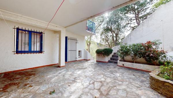 Maison 3 faces avec vue dégagée, jardin, garage