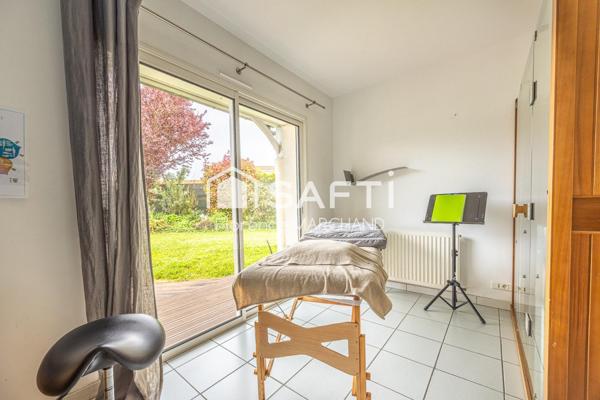 SUPERBE PLAIN-PIED AVEC VÉRANDA- 4 CH-1 BUREAU- GRAND GARAGE