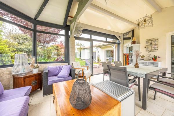 SUPERBE PLAIN-PIED AVEC VÉRANDA- 4 CH-1 BUREAU- GRAND GARAGE