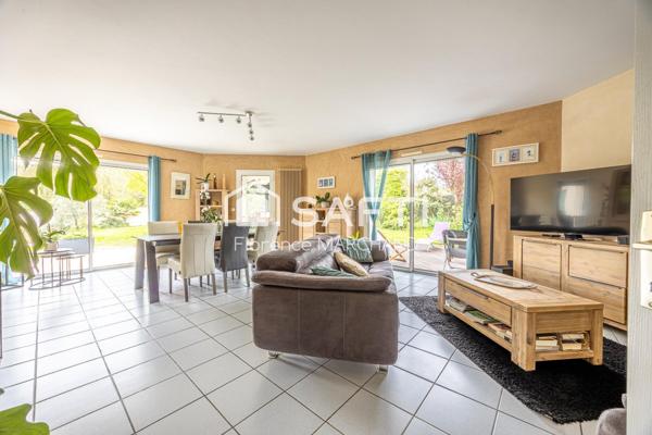 SUPERBE PLAIN-PIED AVEC VÉRANDA- 4 CH-1 BUREAU- GRAND GARAGE