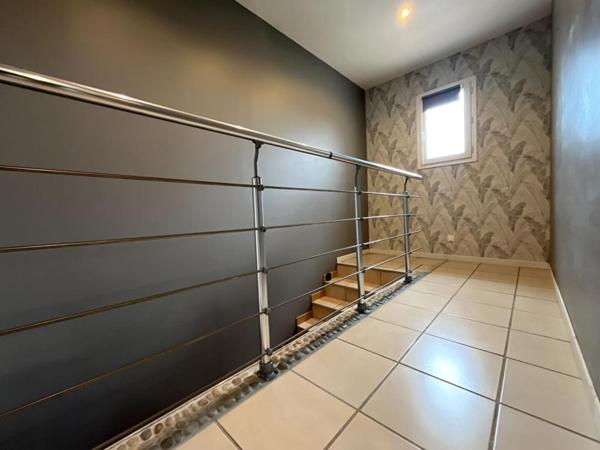 Magnifique villa de 130 m² sur un terrain 4 faces de 740 m² au fond d'une impasse calme