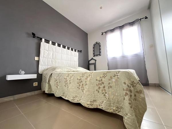 Magnifique villa de 130 m² sur un terrain 4 faces de 740 m² au fond d'une impasse calme