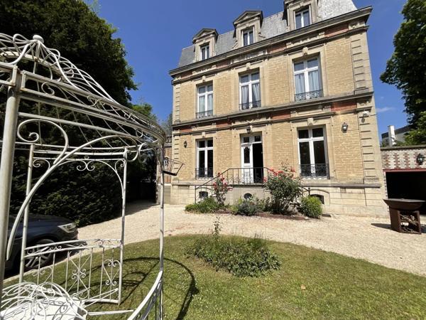 Maison de Maître avec son Authenticité Préservée