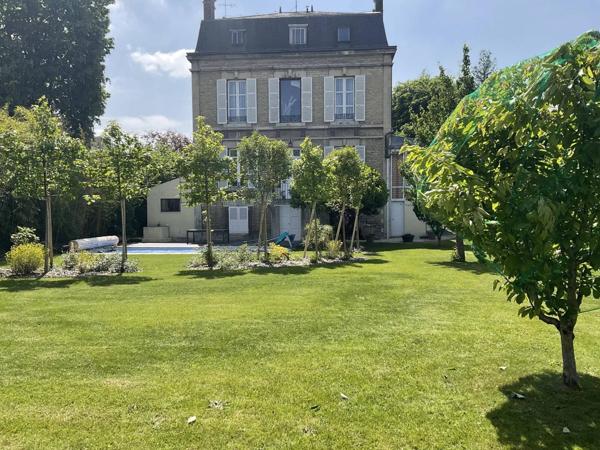 Maison de Maître avec son Authenticité Préservée