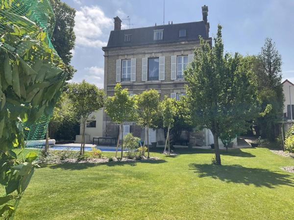 Maison de Maître avec son Authenticité Préservée