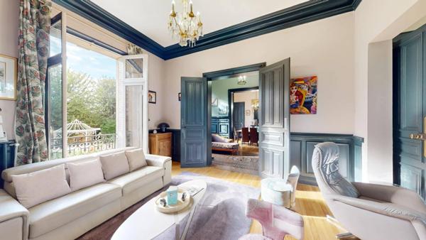 Maison de Maître avec son Authenticité Préservée