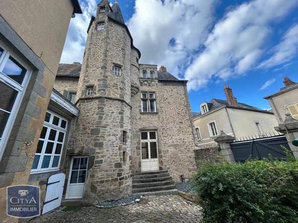 Maison à louer 5 pièces 167m² Laval (53000)