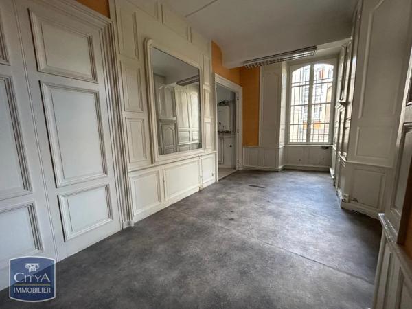 Maison à louer 5 pièces 167m² Laval (53000)