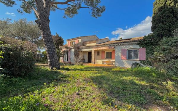 Maison à vendre    6 pièces • 204,51 m2 Martigues