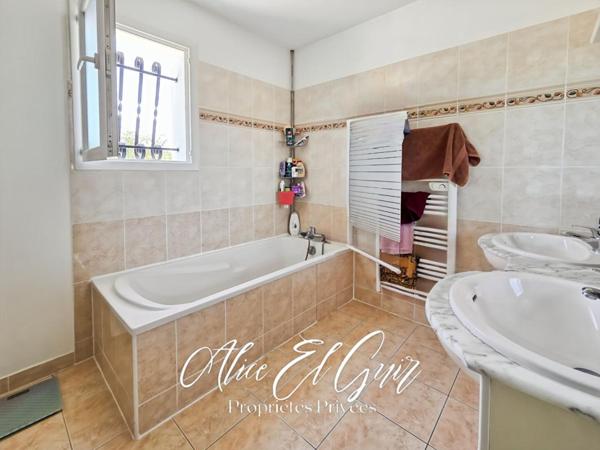 CARCASSONNE - Maison 105 m² sur 1001 m² de terrain