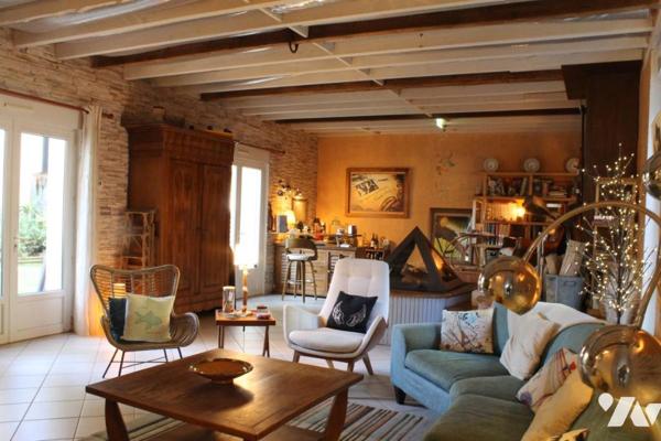 A VENDRE - NANTES DURANTIERE - LOFT de 204 m² habitables + Atelier 150 m² - Jardin