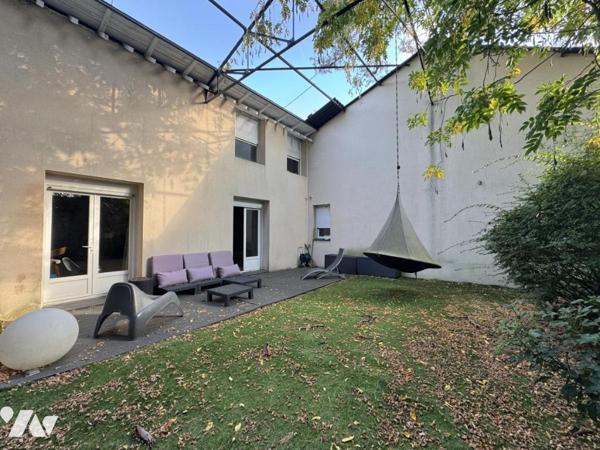 A VENDRE - NANTES DURANTIERE - LOFT de 204 m² habitables + Atelier 150 m² - Jardin