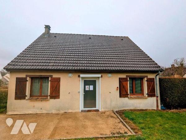 Immeuble à usage mixte d'habitation et d'activité libérale situé à AUNEUIL (Oise) de 105 m² env...