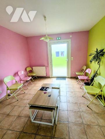 Immeuble à usage mixte d'habitation et d'activité libérale situé à AUNEUIL (Oise) de 105 m² env...