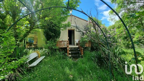 Maison rustique 4 pièces de 94 m² à Rians (83560)