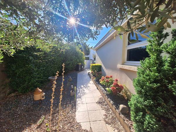 Vente Maison94 m² - 4 Pièces - ROYAN (17200)