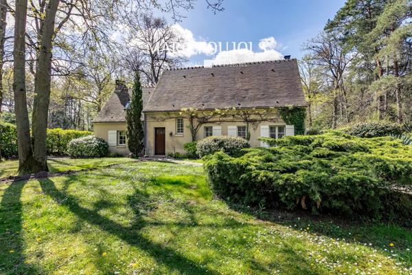 Lamorlaye – Maison de Charme – Domaine du Lys