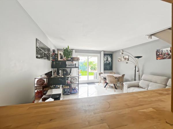 Maison Vaureal 5 pièce(s) 90 m2