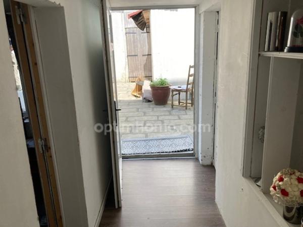 Appartement à vendre 1 pièces ROCHEFORT (17)
