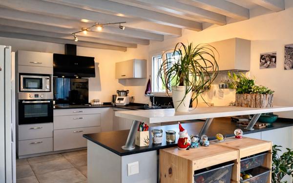 Maison à vendre    5 pièces •  Orthevielle