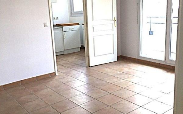 Appartement à louer    2 pièces • 47,60 m2 Chelles