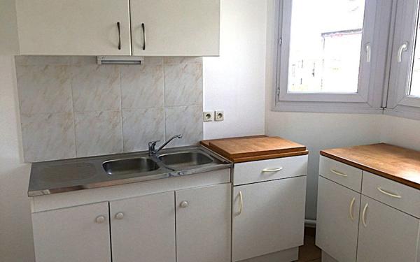 Appartement à louer    2 pièces • 47,60 m2 Chelles