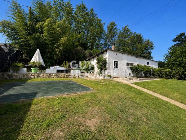 Appartement en rez de jardin avec exceptionnel jardin privatif à La Boisse