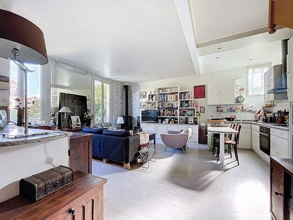 Maison Chatou 6 pièces 899 000 € **  - Référence  V30010303