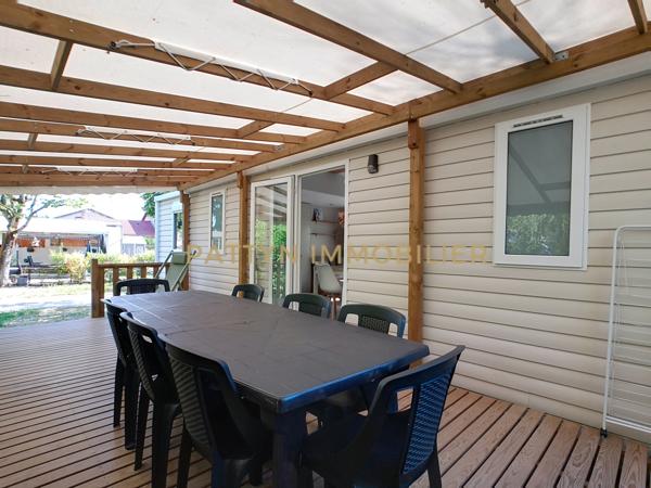 Votre résidence de loisirs aux portes de Lyon – Mobil-home récent 3 chambres