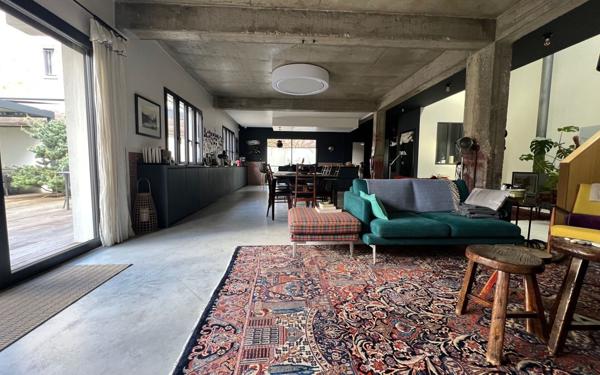 Maison à vendre    6 pièces • 260 m2 Saint-Maur-des-Fossés