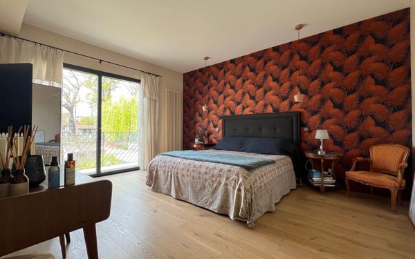 Maison à vendre    6 pièces • 260 m2 Saint-Maur-des-Fossés