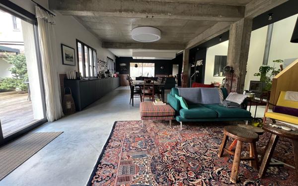Maison à vendre    6 pièces • 260 m2 Saint-Maur-des-Fossés