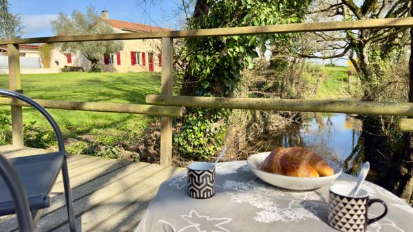 Maison en pierre, charme authentique, calme absolu, 7500 m²