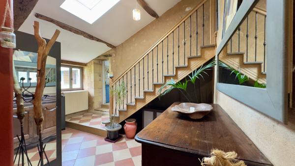 Maison en pierre, charme authentique, calme absolu, 7500 m²