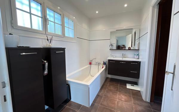 Maison à vendre    5 pièces • 125 m2 Cagnes-sur-Mer