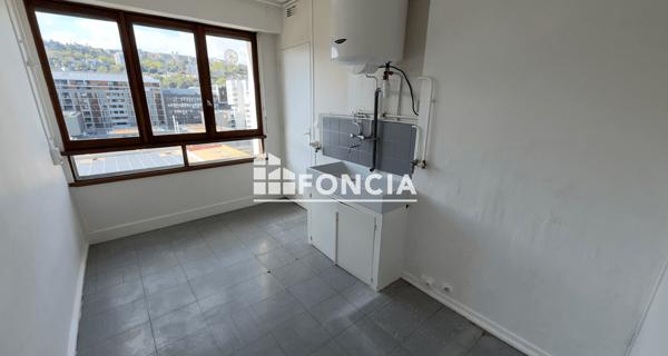 Location Appartement 4 pièces 75.4 m² - Lyon 69002
