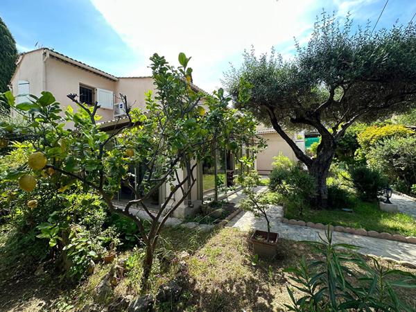 Cagnes sur Mer - Somptueuse Villa 210 M²  - Tout à pied
