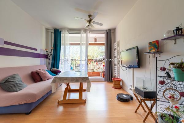 Appartement lumineux, au calme, avec balcon